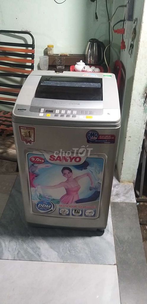 Cần bán máy giặt sanyo 9kg invette