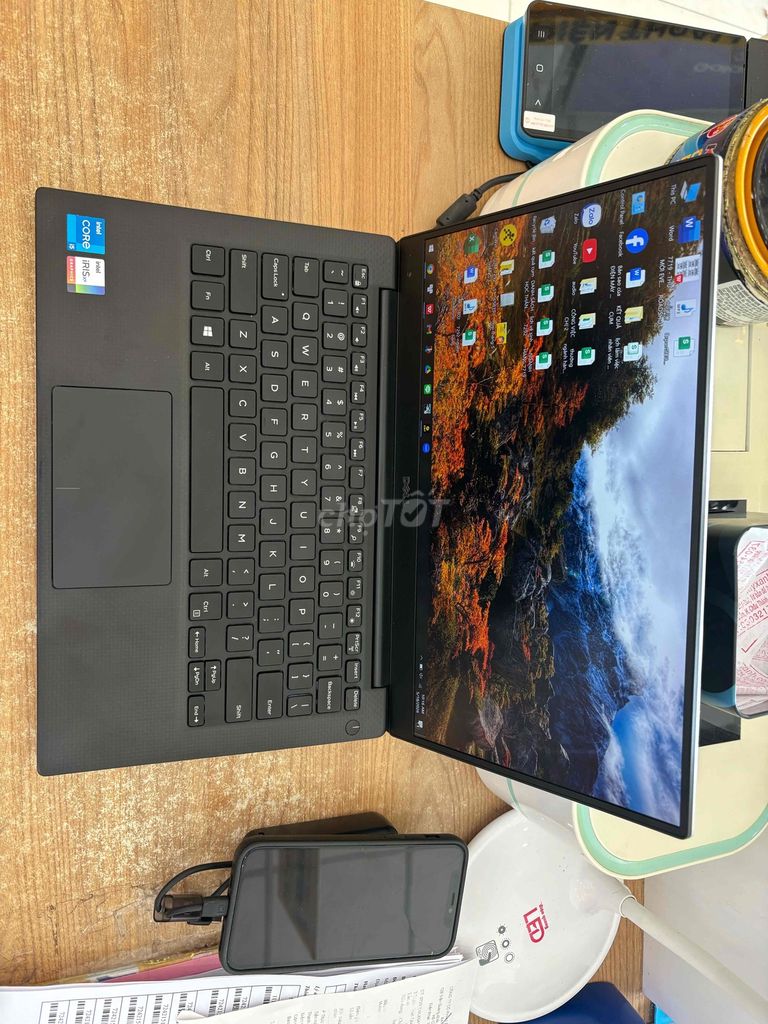 Dell XPS i5 15.6 inch. Mua bán Laptop tại Thành phố Ngã Bảy Hậu Giang được đăng bởi bắp cải hình 1