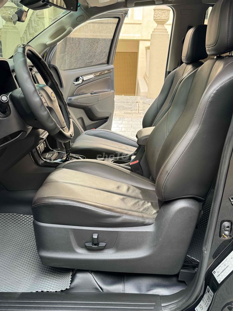 Chevrolet Trailblazer LTZ 2018 2 cầu quá đẹp. Mua bán Ô tô tại Thành phố Thủ Đức Tp Hồ Chí Minh được đăng bởi Hoà Xe Cũ hình 13