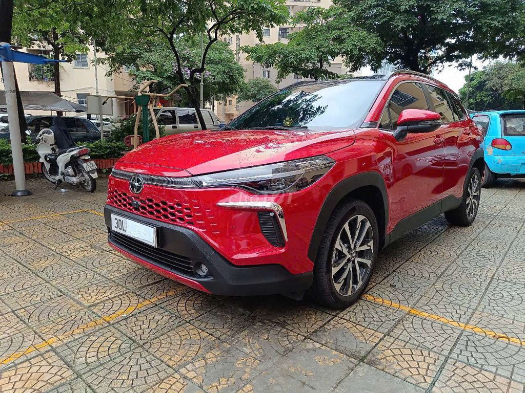 Toyota Cross 2025 1.8V - 1200 km