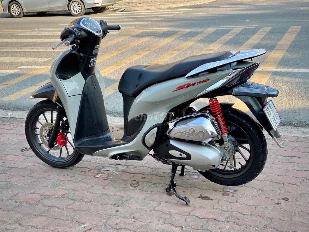 Honda SH mode 2023 ABS 5000km Bạc. Mua bán Xe máy tại Thành phố Thuận An Bình Dương được đăng bởi Cửa  Hàng xe máy An Lộc  hình 8