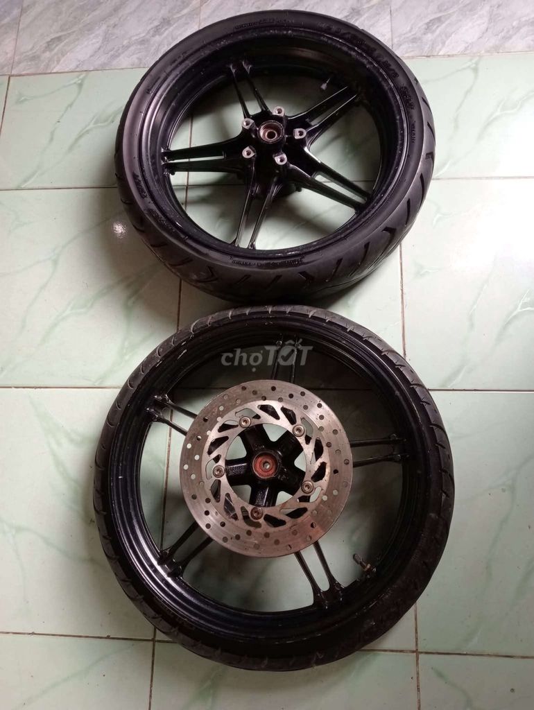 Tìm mua cặp mâm zin Exciter 150. Mua bán Phụ tùng xe tại Thị xã Bình Minh Vĩnh Long được đăng bởi Nguyễn Hoàng Huy hình 1