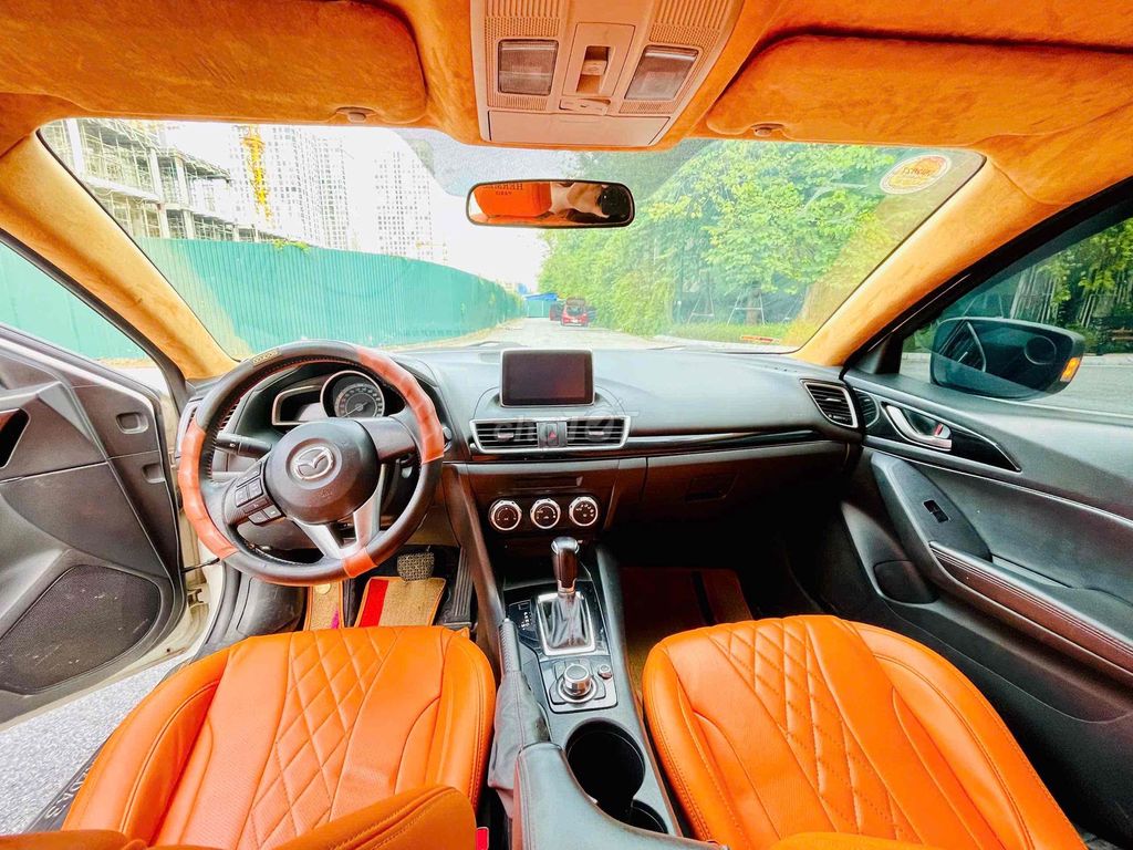 Mazda 3 2015 Белая Автомат