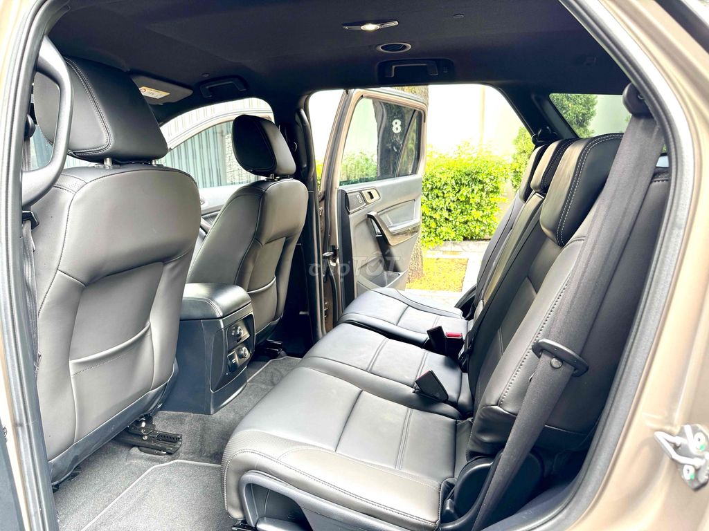 Ford Everest 1/2020 Titanium 4x2 AT - 122000 km. Mua bán Ô tô tại Quận Bình Tân Tp Hồ Chí Minh được đăng bởi A Đại hình 11