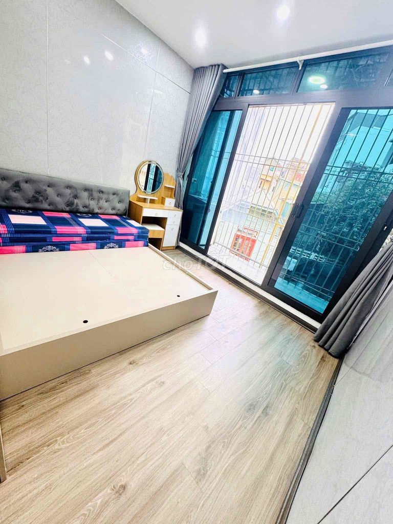 ? Bán căn hộ tập thể phố Tân Mai – 55m² – 2PN – thoáng mát – sổ đỏ chí Phố Tân Mai, Phường Tân Mai, Quận Hoàng Mai, Hà Nội Quận Hoàng Mai Hà Nội