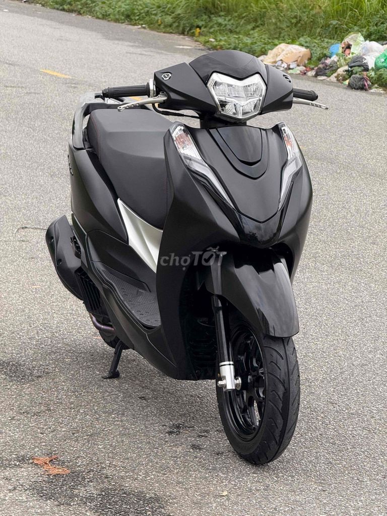 Lead 4val 2022 biển 43 đã lên nồi độ bô mở cổ full. Mua bán Xe máy tại Quận Liên Chiểu Đà Nẵng được đăng bởi Nhật Tình hình 2