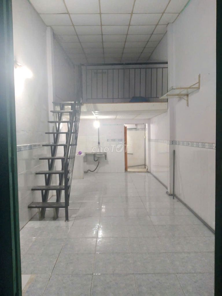 Nhà Lê Thi Nê Ph-Văn Hớn 3 x 10m trệt 1 gác lỬg HHMG 5%