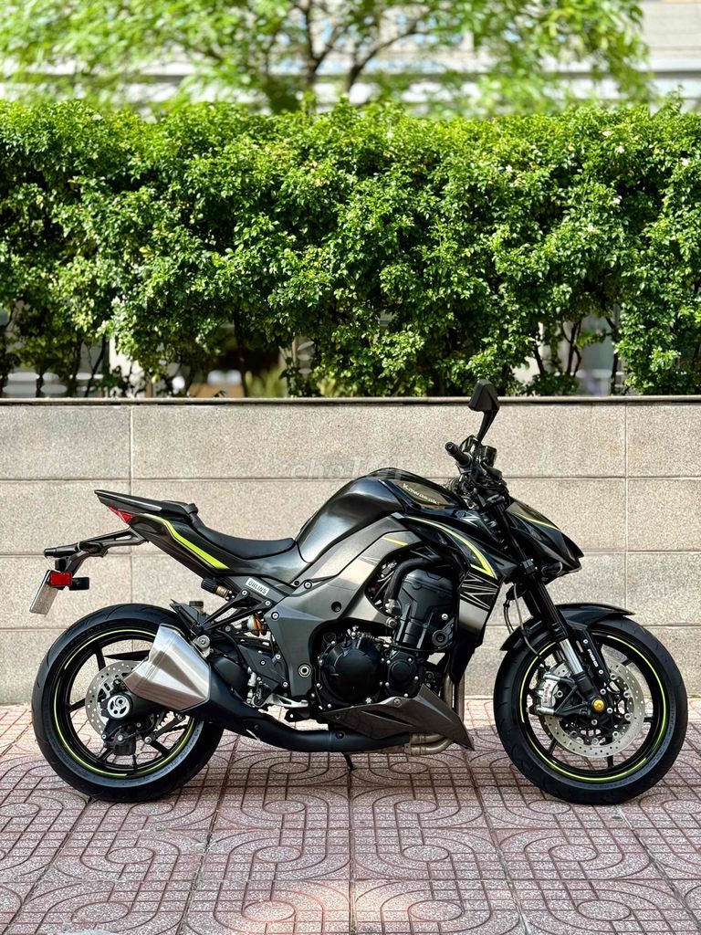 Kawasaki Z1000 bản R model 2018. Mua bán Xe máy tại Quận Bình Thạnh Tp Hồ Chí Minh được đăng bởi Phạm Trí Motor hình 5
