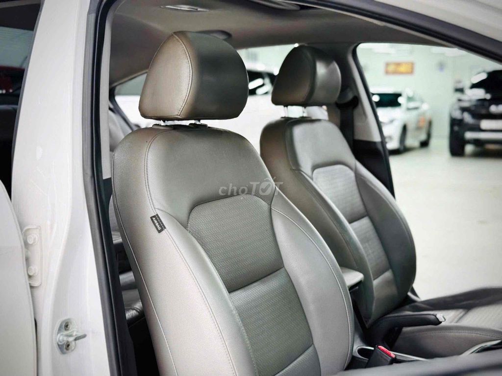 𝐇𝐲𝐮𝐧𝐝𝐚𝐢 𝐄𝐥𝐚𝐧𝐭𝐫𝐚 𝟏.𝟔𝐀𝐓 GLS 𝐌𝐨𝐝𝐞𝐥 𝟐𝟎𝟏𝟖 𝐒𝐢𝐞̂𝐮 Đ𝐞̣𝐩. Mua bán Ô tô tại Thành phố Thủ Đức Tp Hồ Chí Minh được đăng bởi Tấn Khang Chuyên Xe Lướt hình 17