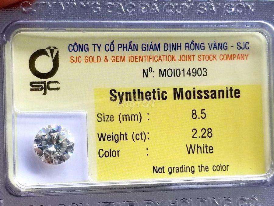 Moissanite Ấn Độ.8.5 mm lên Viên Chủ như thật