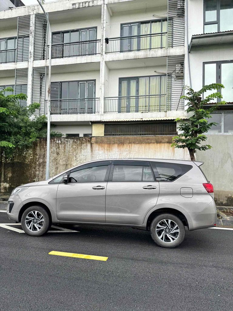 Медный номер пола Toyota Innova 2.0E sx 2022 30/5 x