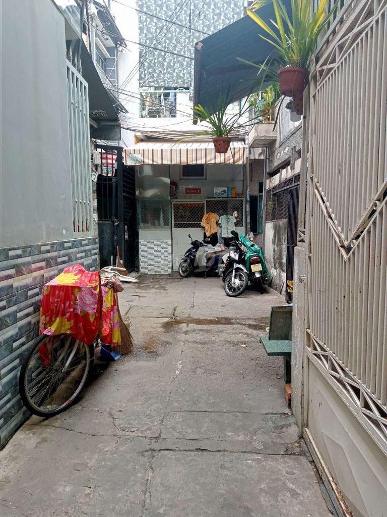 🟢 Nhà bán Trệt,lầu 35m2 ( 4,5 x 7,5) hẻm Hưng Phú P10 Q8_ 2tỷ6 TL