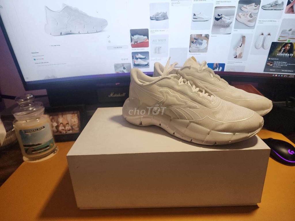 Giày chạy bộ Reebok Zig VB Unisex Trắng. Mua bán Giày dép tại Quận 5 Tp Hồ Chí Minh được đăng bởi Thành hình 1