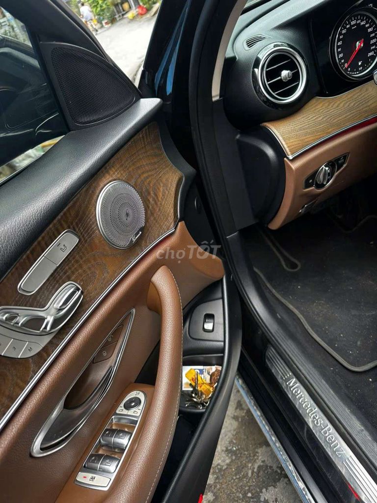 Mercedes E200 - model 2018. Mua bán Ô tô tại Quận 7 Tp Hồ Chí Minh được đăng bởi Lê  hình 7