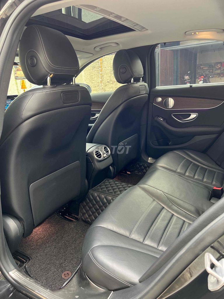 Mercedes C200 Exclusive odo 28k km siêu lướt 2019. Mua bán Ô tô tại Quận Bình Thạnh Tp Hồ Chí Minh được đăng bởi Nguyễn Thanh Tân hình 13