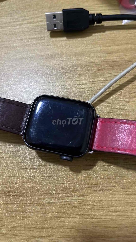 Thanh lý apple watch SE 1tr8. Mua bán Thiết bị đeo thông minh tại Quận 7 Tp Hồ Chí Minh được đăng bởi Thúy Dương hình 1
