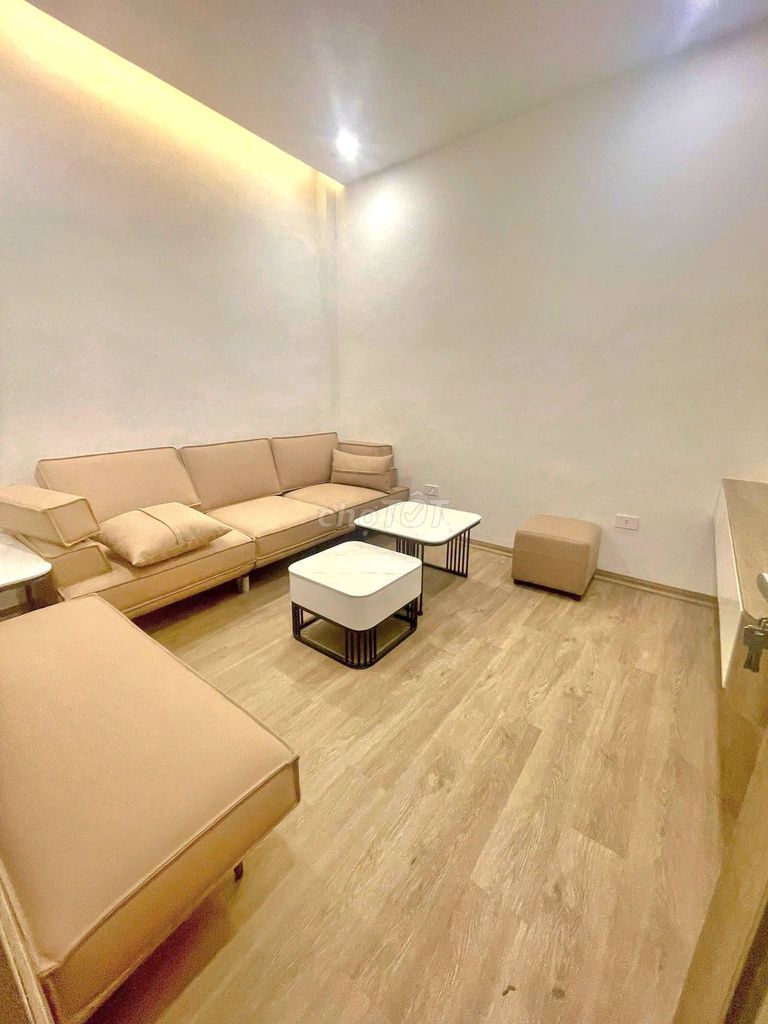 4-этажный дом, 3 спальни, полностью меблированный, Viet Hung, Long Bien