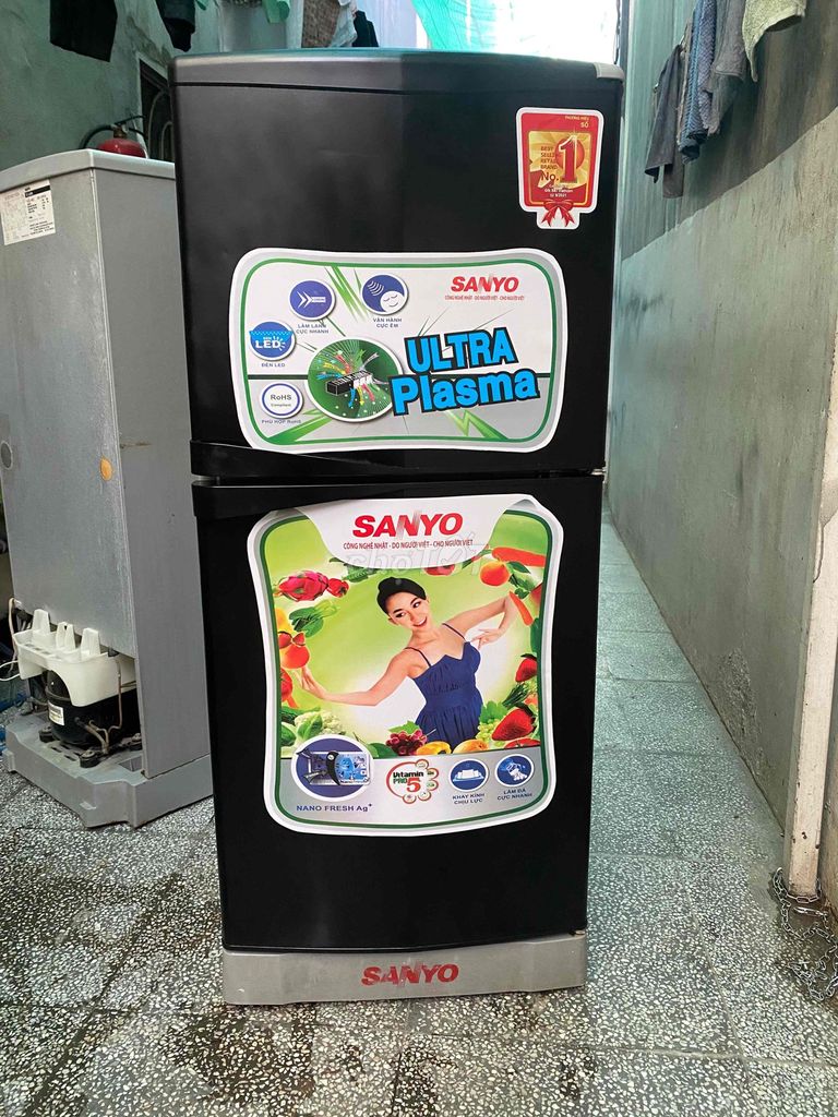Tủ lạnh Sanyo 123L máy zin ko đóng tuyết bh 6th. Mua bán Tủ lạnh tại Quận 7 Tp Hồ Chí Minh được đăng bởi Cương hình 1