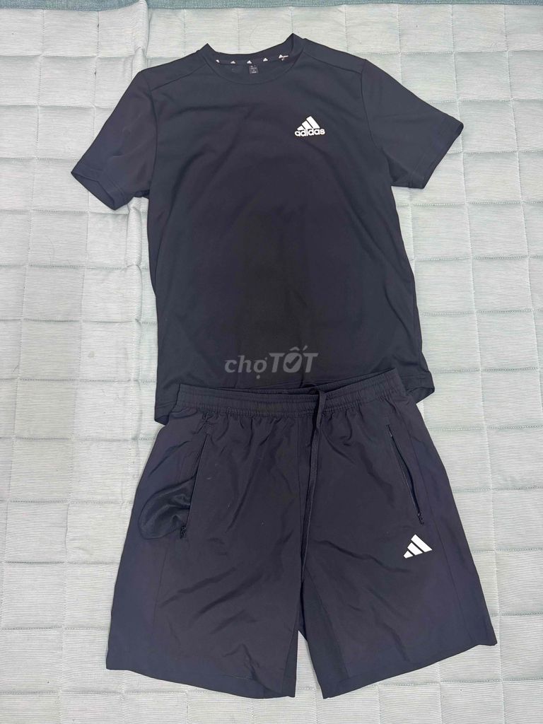 Bộ đồ thể thao Adidas nam Poly Đen. Mua bán Đồ thể thao, Dã ngoại tại Quận Ngô Quyền Hải Phòng được đăng bởi Vũ Đức Thiện hình 1