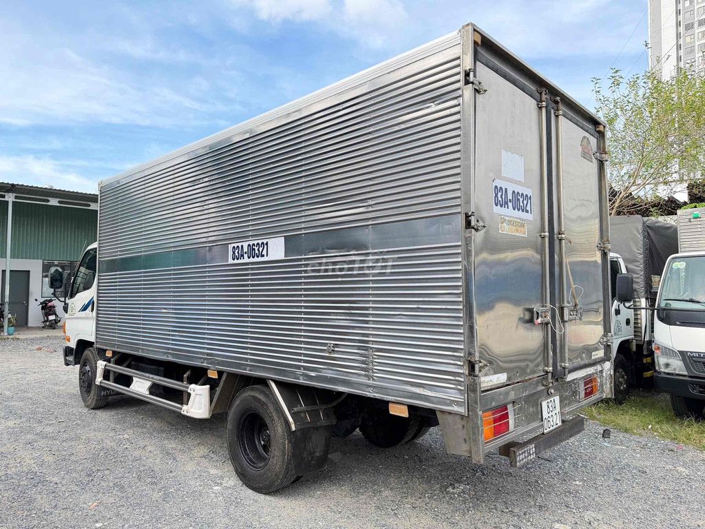 Hyundai HD99 2016 tải 6tấn5 thùng kín inox 5m zin. Mua bán Xe tải, xe ben tại Thành phố Thuận An Bình Dương được đăng bởi Diễm Phúc Ô Tô hình 6