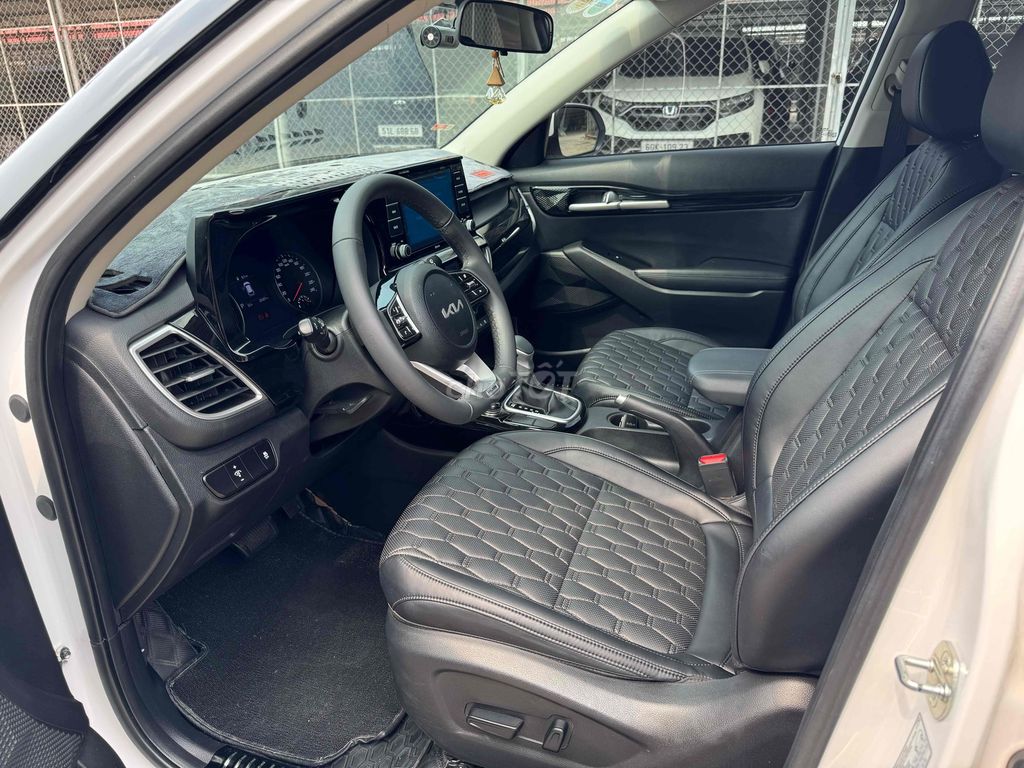 Kia Seltos 1.4 Turbo Luxury 2024 - 26.000km. Mua bán Ô tô tại Thành phố Biên Hòa Đồng Nai được đăng bởi Tuấn Nguyễn hình 7