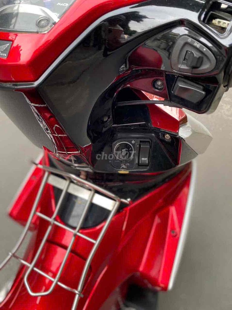 Honda airblade đời cao êm đẹp như hình. Mua bán Xe máy tại Quận Hồng Bàng Hải Phòng được đăng bởi Ly  hình 5