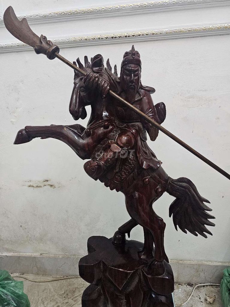 Chuyển nhà nên cần thanh lý tượng gỗ xịn