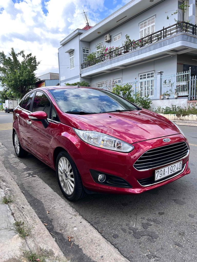 Ford Fiesta 2018 1.5 AT Titanium Chất Gia Đình