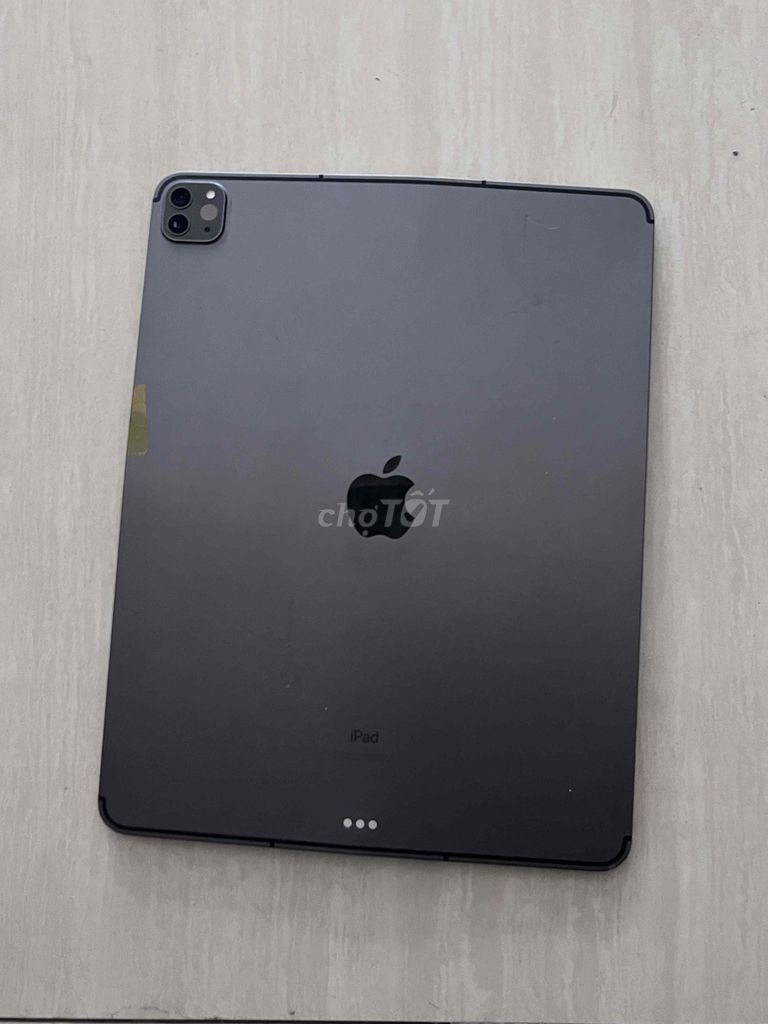 Apple iPad Pro M1 12.9 inch Xám Bể màn. Mua bán Máy tính bảng tại Quận Ninh Kiều Cần Thơ được đăng bởi Nguyễn Phúc hình 1