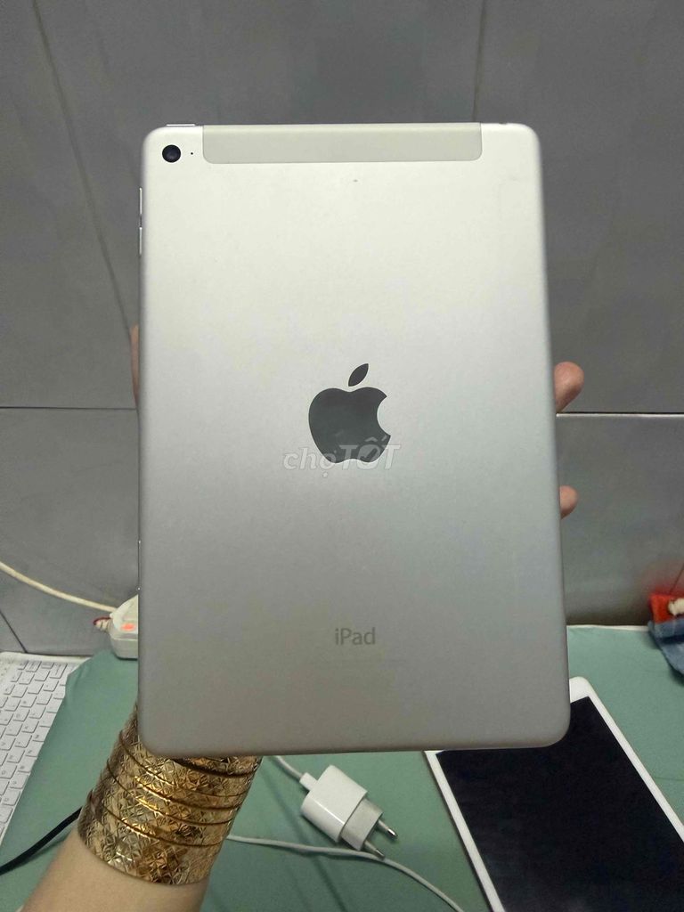 Apple iPad mini 4 Bạc 128GB máy đẹp keng wifi-4g. Mua bán Máy tính bảng tại Quận 12 Tp Hồ Chí Minh được đăng bởi Trân  hình 1