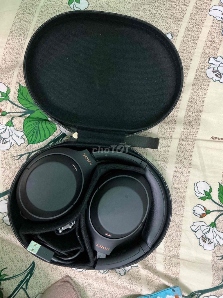 Tai nghe Sony XM4 Đen Như mới. Mua bán Tivi, Âm thanh tại Huyện Châu Thành Tiền Giang được đăng bởi Thuận Lý hình 1