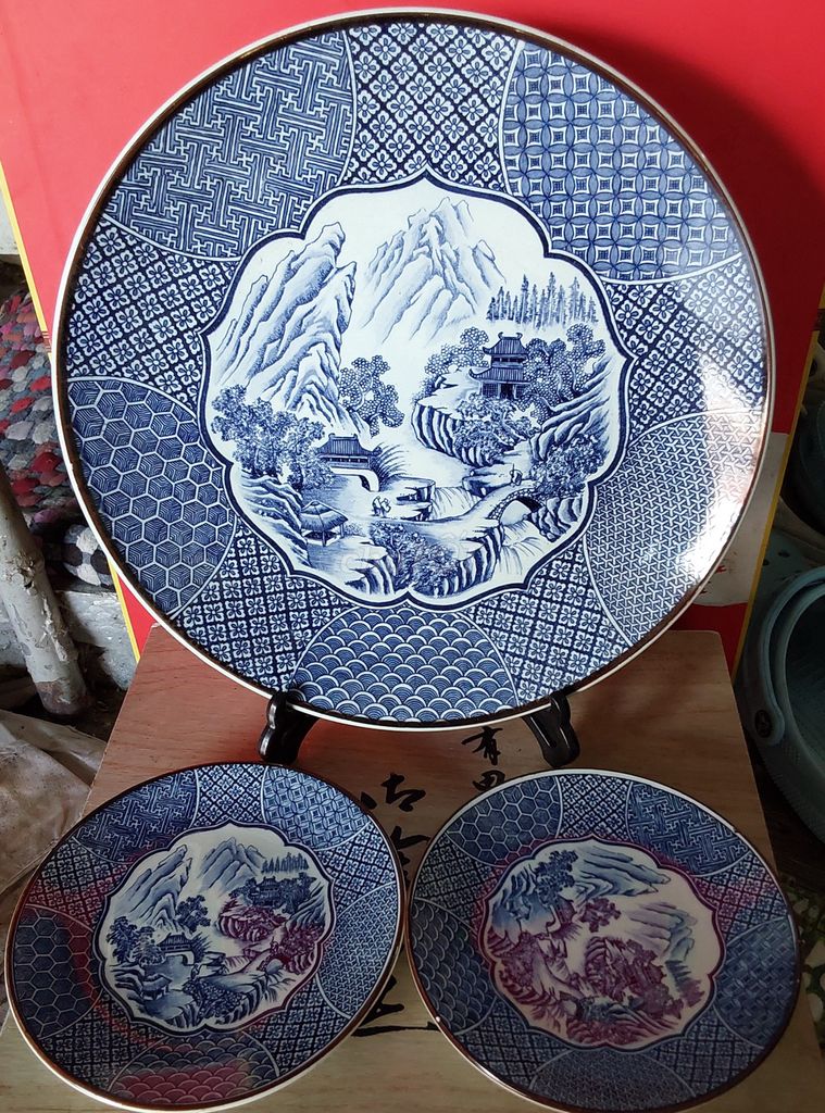 Đĩa trang trí Gốm sứ Xanh lam. Mua bán Đồ sưu tầm, đồ cổ tại Quận Bình Thuỷ Cần Thơ được đăng bởi tuấn hình 1