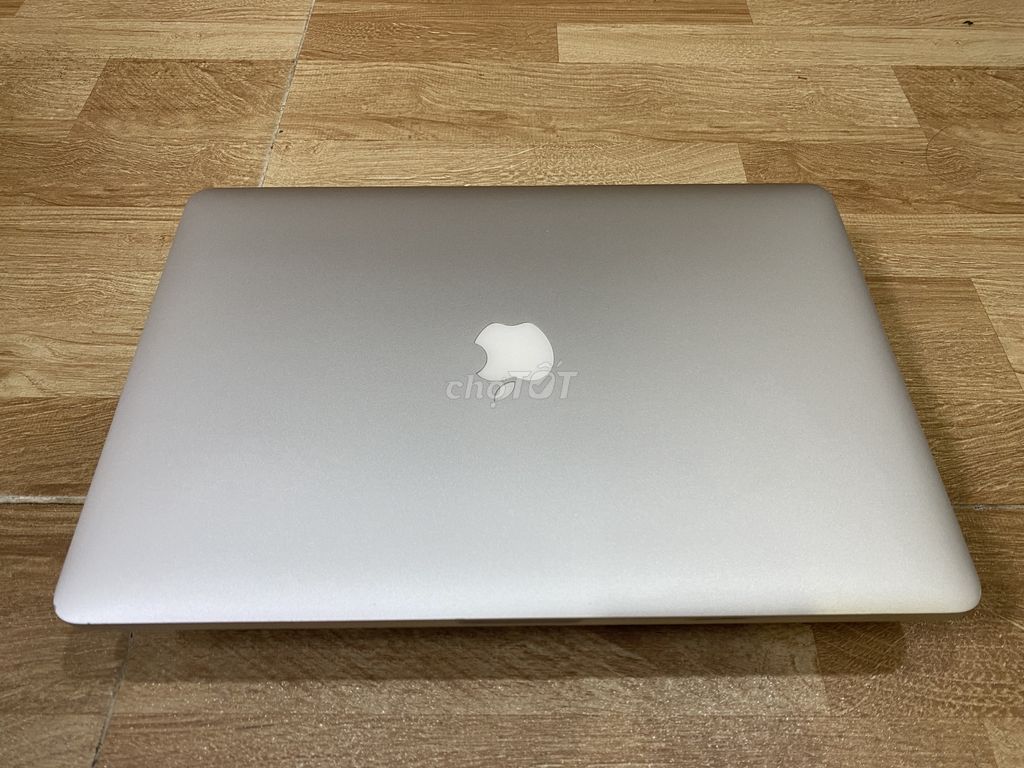 MacBook Pro 2015 i7 16G 256G 16'0 2k Retina