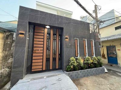 Bán nhà Tỉnh Lộ 10 - Tân Tạo. DT : 5,3m*17m. 6PN. SHR. chỉ 5,5 tỷ