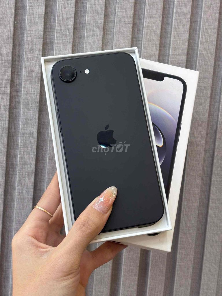 iPhone 16E 128GB Đen A18 VN Như mới sạc 2L Pin 100. Mua bán Điện thoại tại Quận Ninh Kiều Cần Thơ được đăng bởi Quý Mobile Cần thơ hình 1