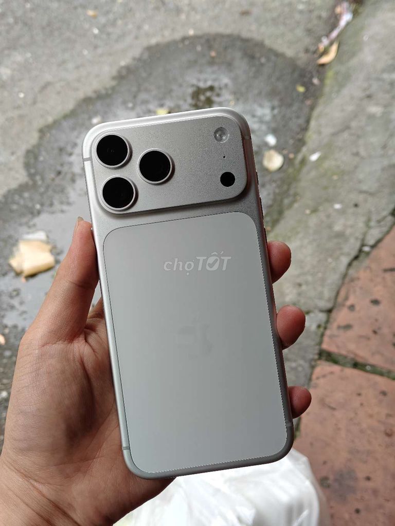 iPhone 17 Pro Max 256GB Bạc 98.5% fullbox. Mua bán Điện thoại tại Quận 11 Tp Hồ Chí Minh được đăng bởi Nguyễn Văn Duy hình 1