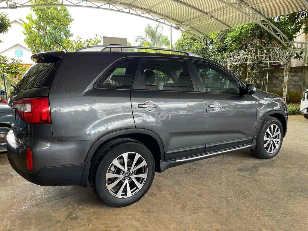 Kia Sorento 7 chỗ màu Xám. Mua bán Ô tô tại Thành phố Thủ Đức Tp Hồ Chí Minh được đăng bởi SƠN hình 5
