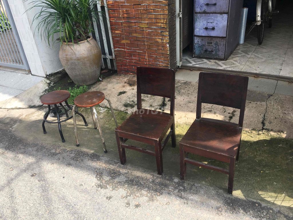 4 Ghế Gỗ Xưa decor sử dụng. Mua bán Đồ sưu tầm, đồ cổ tại Thành phố Biên Hòa Đồng Nai được đăng bởi xưa cũ biên hoà hình 1