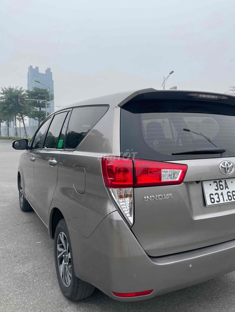 Toyota Innova 2021 2.0E - 62000 km ZIN,màu Đồng.. Mua bán Ô tô tại Quận Cầu Giấy Hà Nội được đăng bởi CHỢ ÔTÔ CẦU GIẤY hình 7