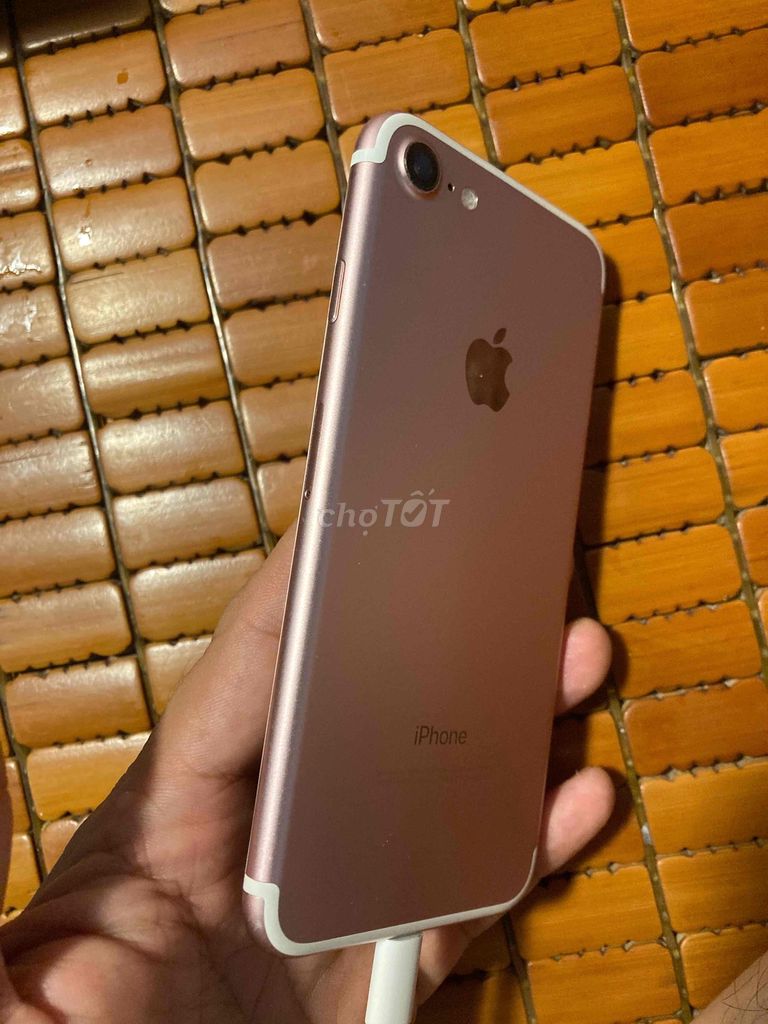 iPhone 7 Vàng hồng Đã sử dụng. Mua bán Điện thoại tại Quận Tân Bình Tp Hồ Chí Minh được đăng bởi TMV hình 1