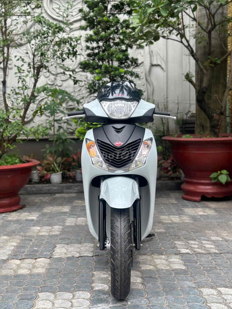 sh 125i hàng nhận 3 cục bstp chính chủ. Mua bán Xe máy tại Quận 10 Tp Hồ Chí Minh được đăng bởi Hoàng Thị Huyền hình 4