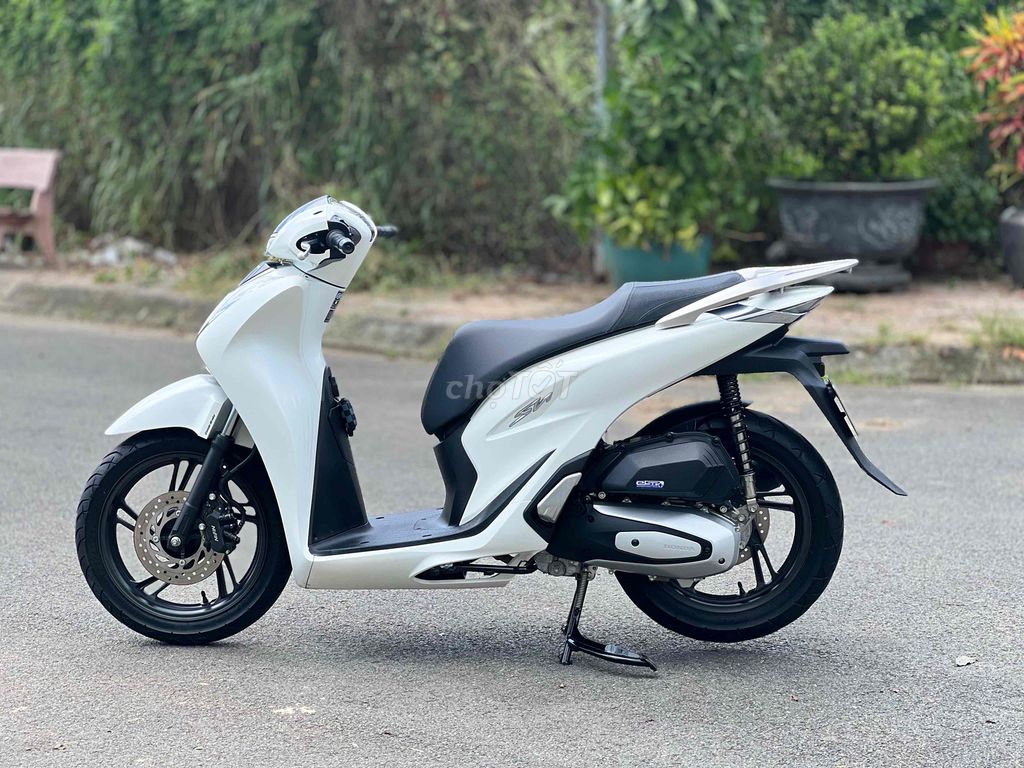 Shvn 125Cbs Trắng Đen Sporty 2023 Uỷ Quyền Có Góp🎉. Mua bán Xe máy tại Thành phố Biên Hòa Đồng Nai được đăng bởi Xe Máy Phát Đồng hình 5