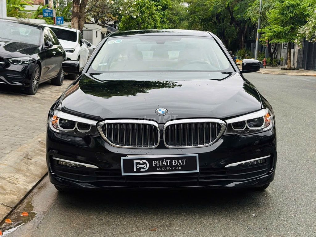 BMW 520i Luxury Line 2018/Model 2019 Đen 33000 km. Mua bán Ô tô tại Quận 7 Tp Hồ Chí Minh được đăng bởi PHÁT ĐẠT LUXURY CAR hình 2