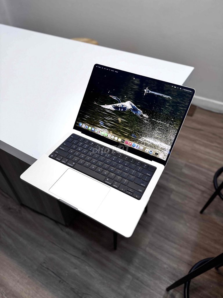 Apple MacBook Pro M4 Max 14 inch 36GB/1TB Bạc. Mua bán Laptop tại Quận 10 Tp Hồ Chí Minh được đăng bởi Nguyễn Trường Thịnh hình 1
