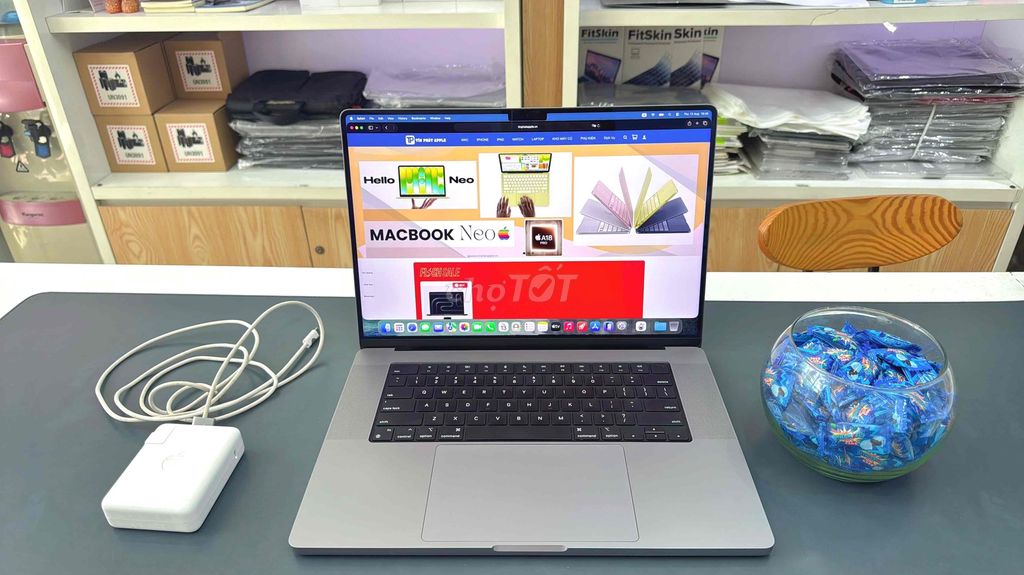 MacBook Pro 16inch: M1 Pro/ 32GB/512GB Gray. Mua bán Laptop tại Quận Thanh Khê Đà Nẵng được đăng bởi Tín Phát Apple hình 1
