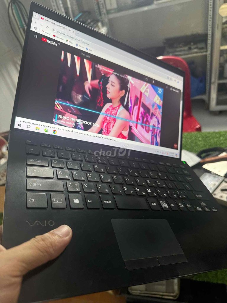 BÁN LAPTOP SONY I5 GEN 8