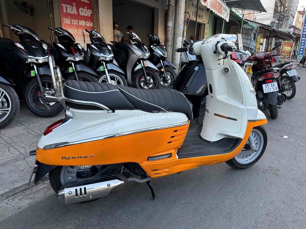 Peugeot Django Trắng Cam xe đẹp nguyên rin. Mua bán Xe máy tại Quận Cái Răng Cần Thơ được đăng bởi Cửa Hàng Xe Máy Quang Sang hình 2