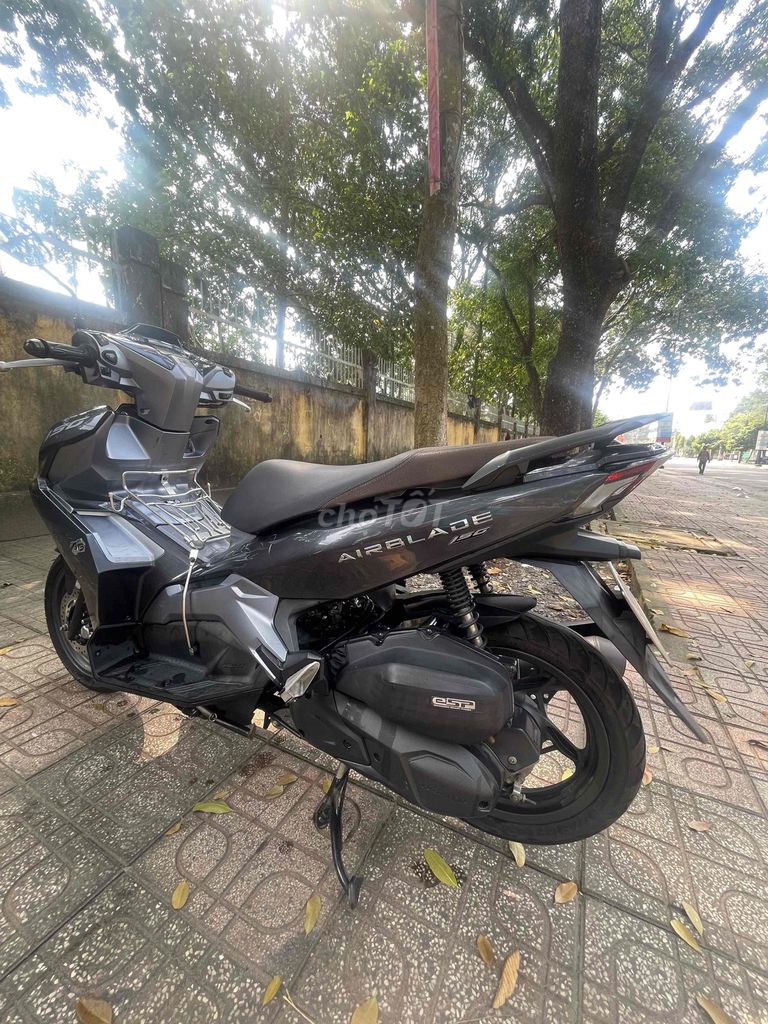 Honda Air Blade 150cc Xám bạc đen. Mua bán Xe máy tại Huyện Long Thành Đồng Nai được đăng bởi nguyễn tấn tài hình 5