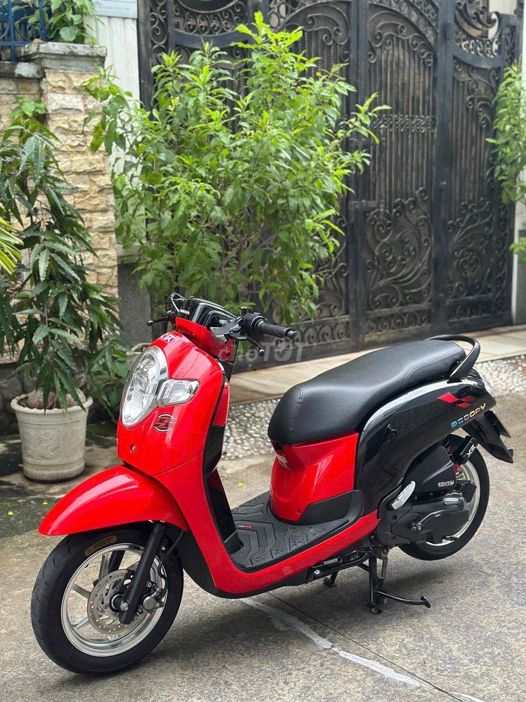 Honda Scoopy 2018, документы в порядке, родной мотор, тюнинг