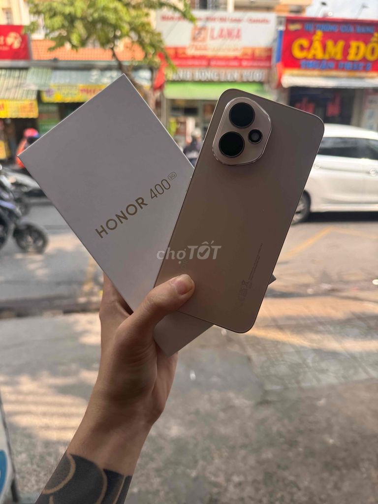 Honor 400 5G Vàng Như mới. Mua bán Điện thoại tại Quận Bình Thạnh Tp Hồ Chí Minh được đăng bởi Qu Ên hình 1